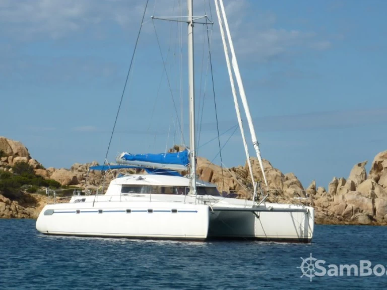 Location Catamaran à Berre-l'Étang - Fountaine Pajot Venezia 42