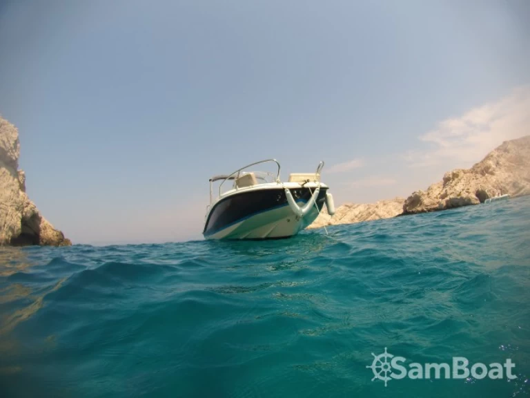 Location à Marseille - Quicksilver Activ 605 Open sur SamBoat