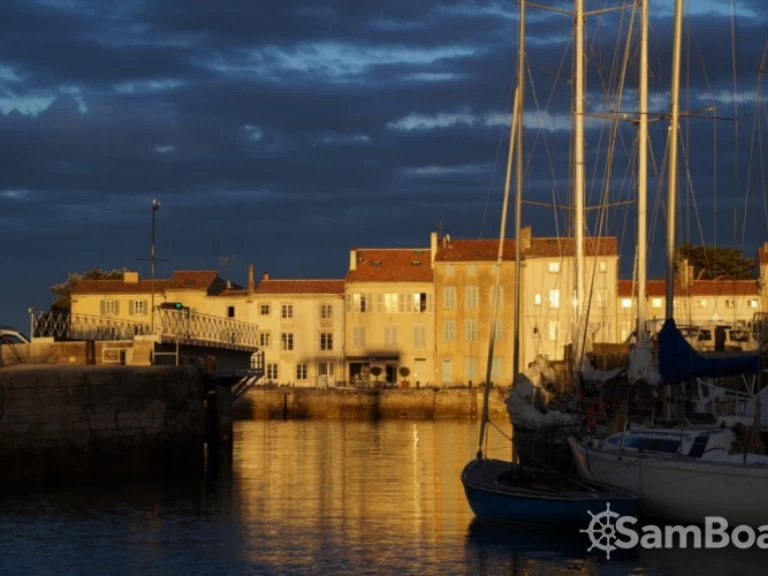 Louez un Bénéteau First 35 S5 à La Rochelle