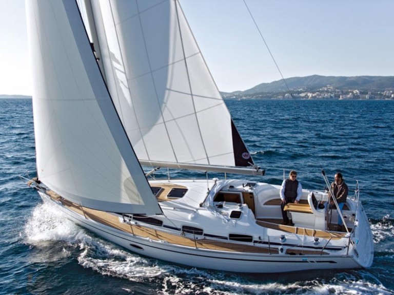 Louer Voilier avec ou sans skipper Bavaria à Gouviá