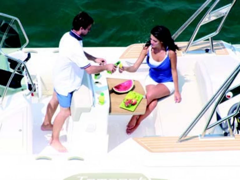 Capelli Tempest 626 a louer à Propriano