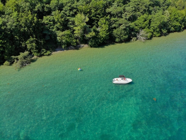 Location à Vevey - Bayliner CC7 sur SamBoat