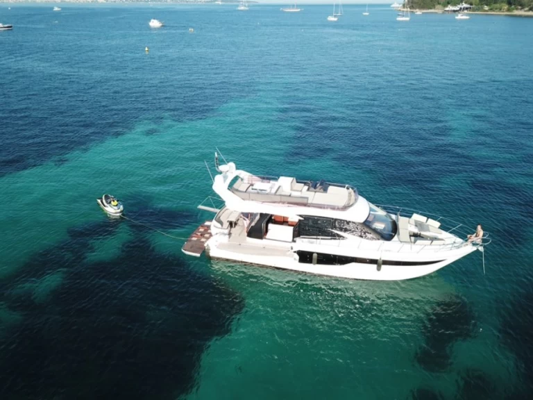 Galeon Galeon 500 Fly a louer à Cannes