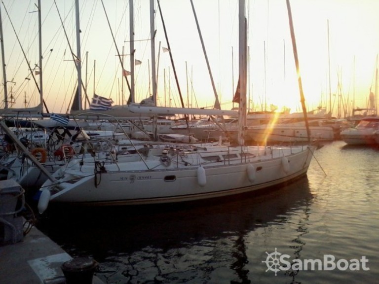 Louer Voilier avec ou sans skipper Jeanneau à Alimos Marina