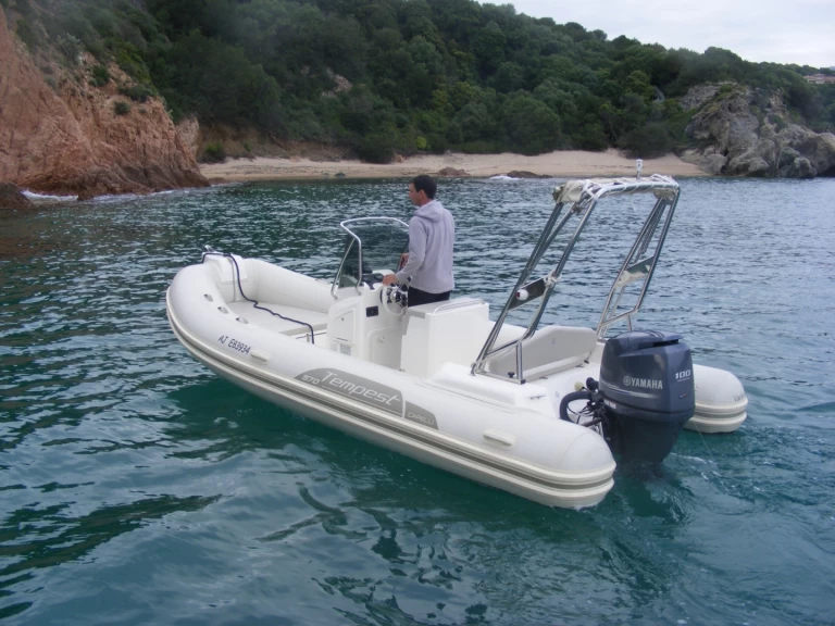 Location bateau Propriano pas cher Capelli 570 Luxe