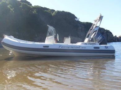 Bareboat Rental RIB Capelli with a boat licence