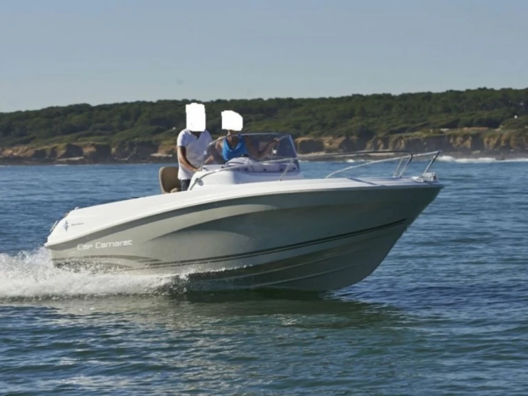 Location Bateau à moteur Jeanneau avec permis