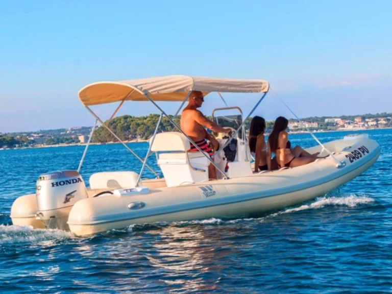 Tiger 550 Proline a louer à Premantura