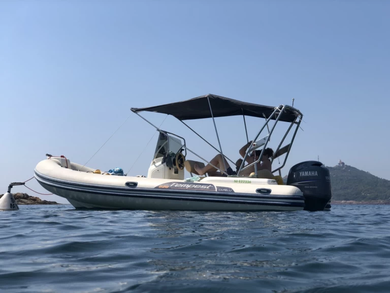 Semi-rigide à louer à Saint-Raphaël au meilleur prix