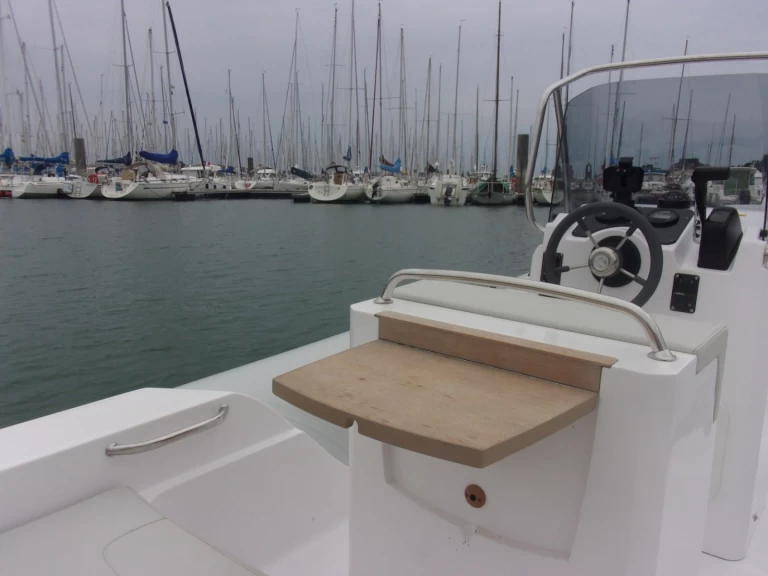 Location bateau La Trinité-sur-Mer pas cher Tempest 625 Easy