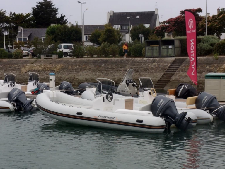 Location bateau La Trinité-sur-Mer pas cher Tempest 625 Easy