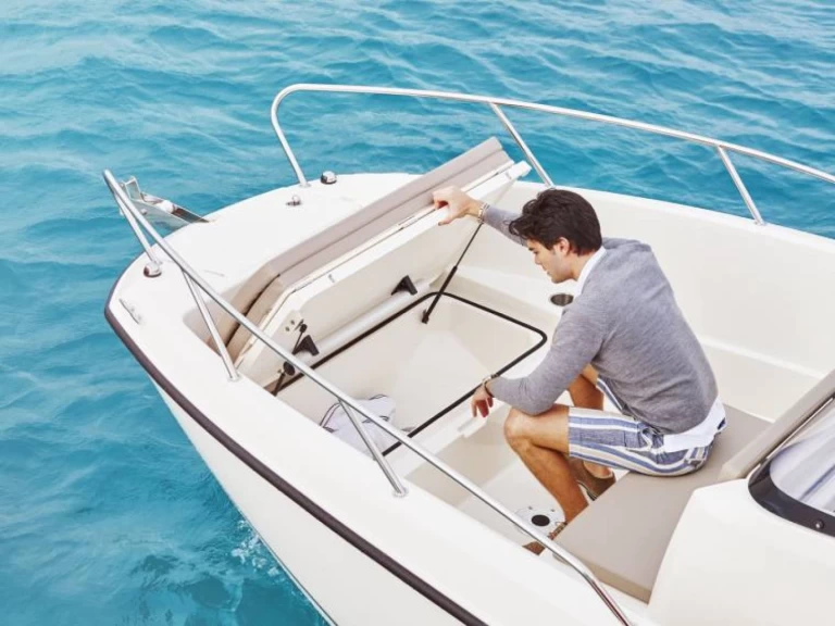 Location bateau Port Mahon pas cher Quicksilver 675 Activ Open