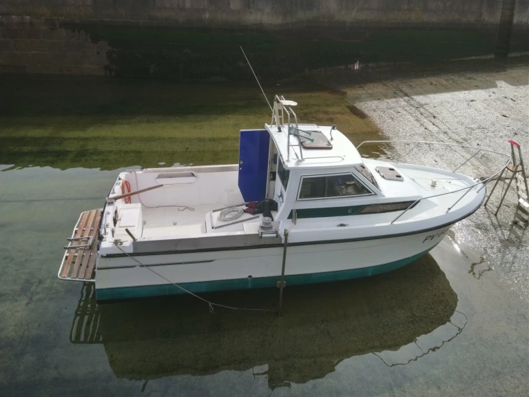 Louer Bateau à moteur avec ou sans skipper Jeanneau à Boulogne-Sur-Mer