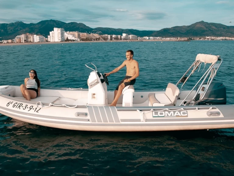 Louez un Lomac Lomac 600 IN à Roses