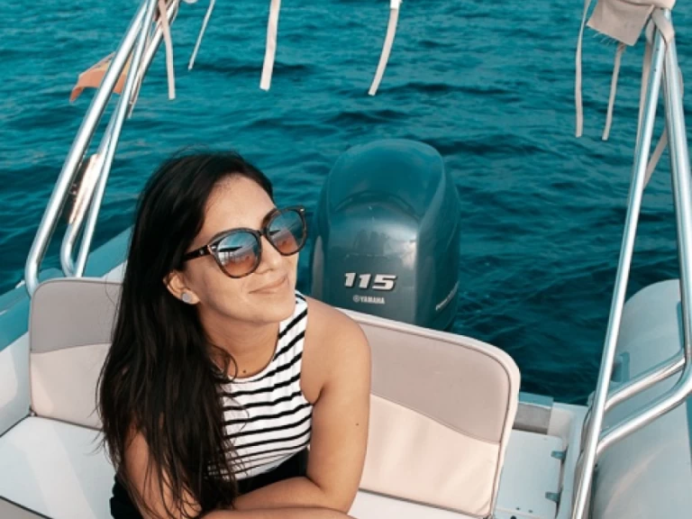 Location Semi-rigide à Roses - Lomac Lomac 600 IN