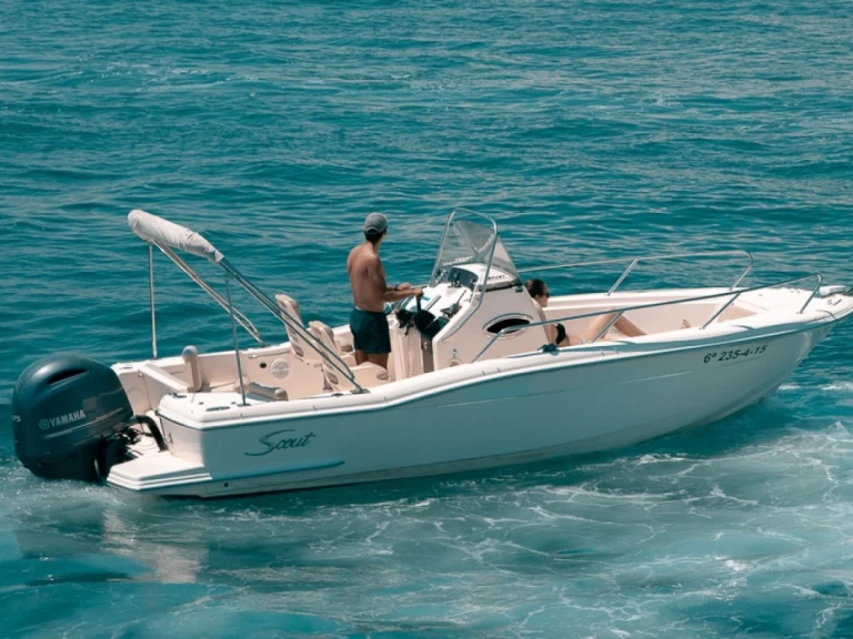 Location Bateau à moteur Scout avec permis