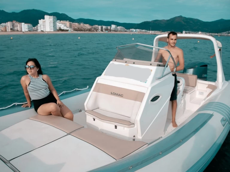 Location bateau Roses pas cher Lomac 790 IN