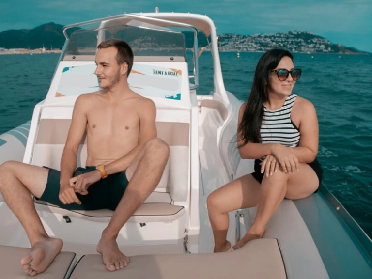 Location Semi-rigide à Roses - Lomac Lomac 790 IN