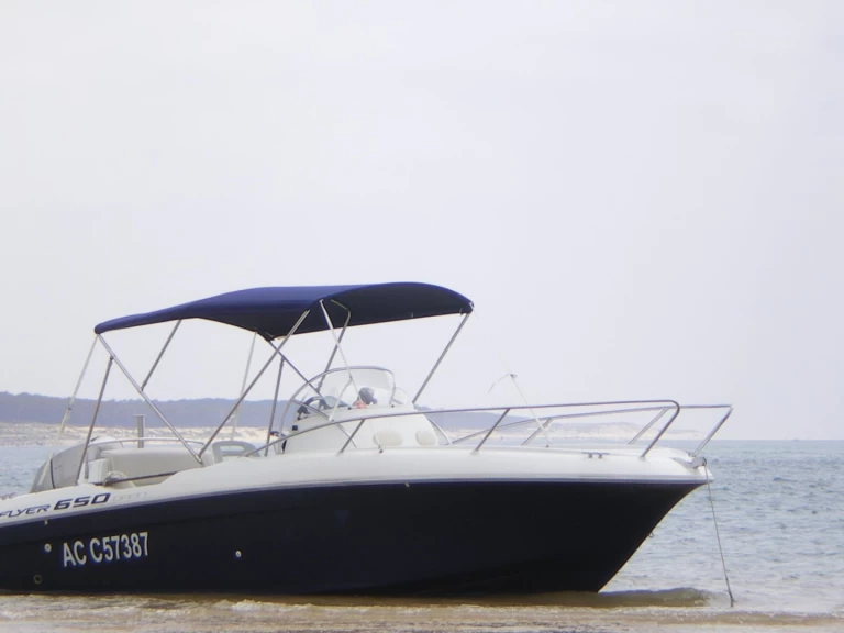 Bateau à moteur à louer à Cazaux au meilleur prix