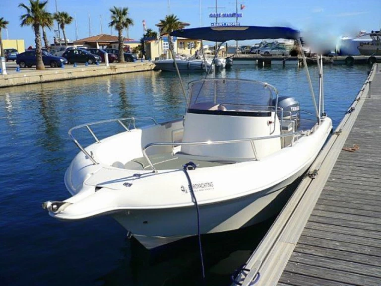 Louez un Pacific Craft Pacific Craft 500 Open à Nice