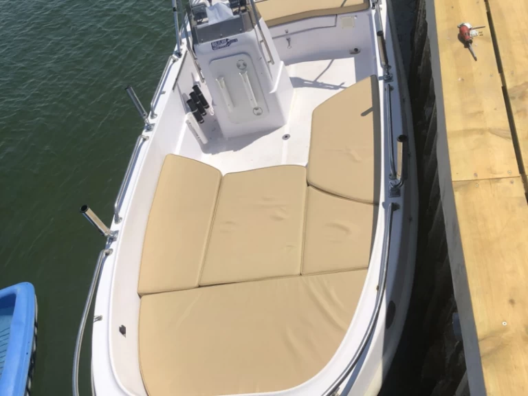 Louer Bateau à moteur avec ou sans skipper Poseidon à Lège-Cap-Ferret