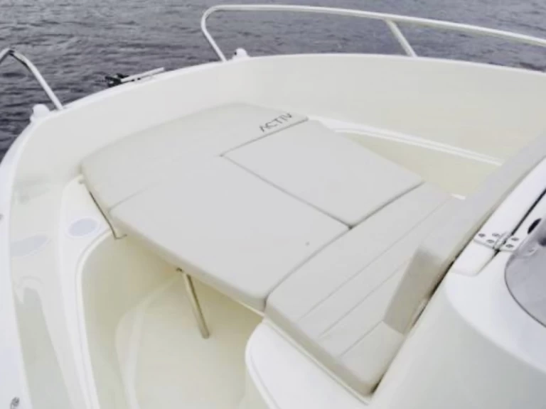 Location Bateau à moteur Quicksilver avec permis