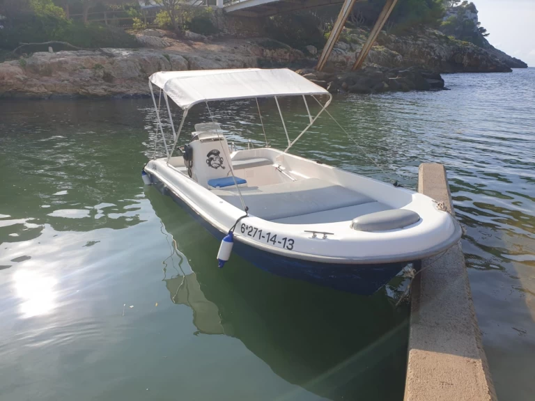 Location Bateau à moteur à Santander - Astec 440