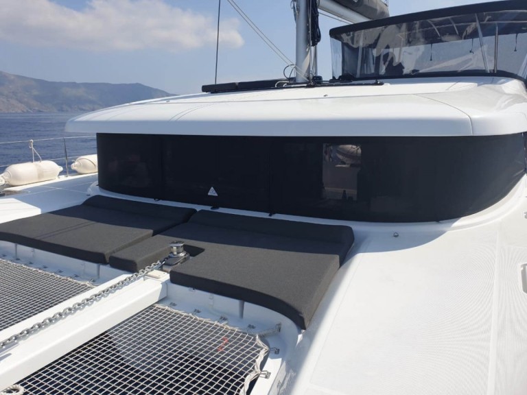 Location bateau Lávrio pas cher Lagoon 42