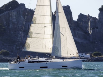 Sailboat rental with or without skipper Dufour Marina Cala dei Sardi