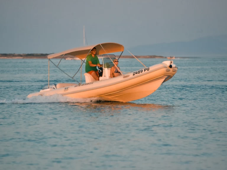 Location Semi-rigide à Premantura - Tiger 550 Proline