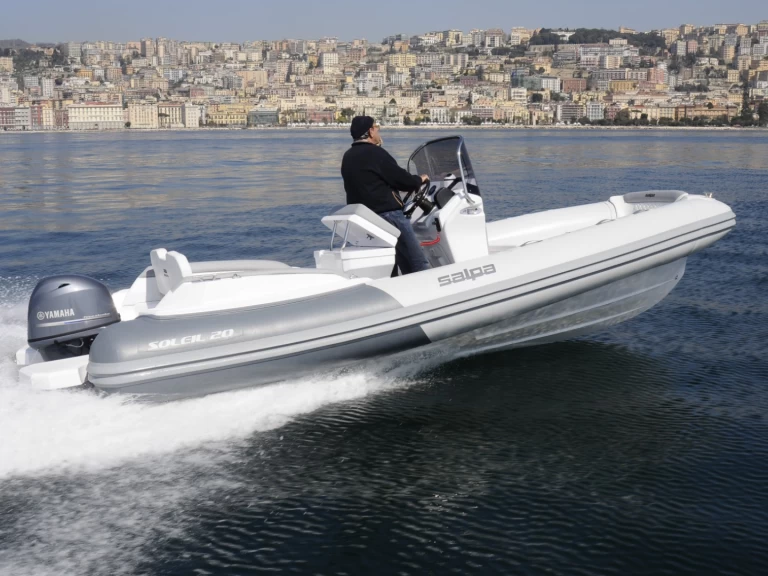 Location à Roses - Salpa Salpa Soleil 20 sur SamBoat