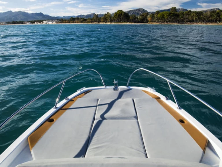 Location Bateau à moteur Bénéteau avec permis