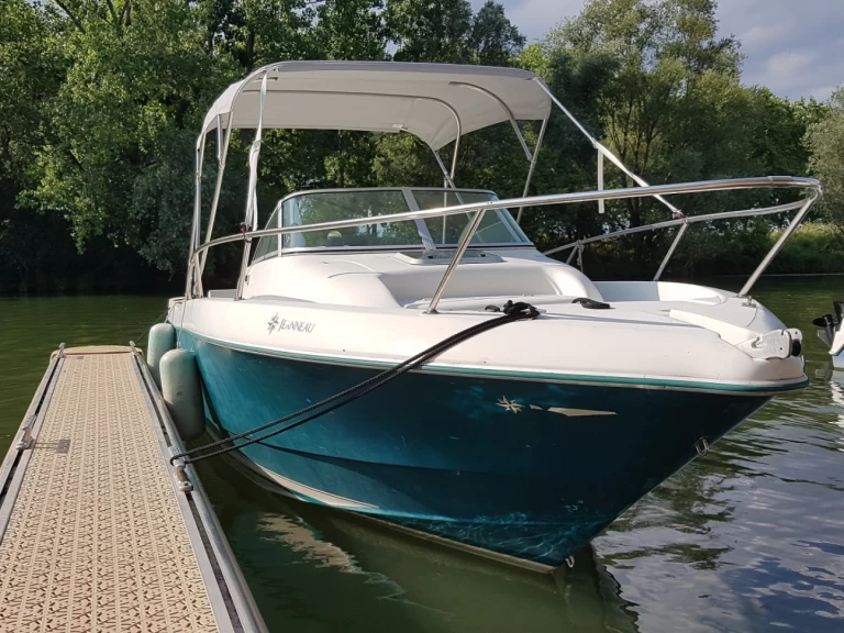 Location Bateau à moteur Jeanneau avec permis