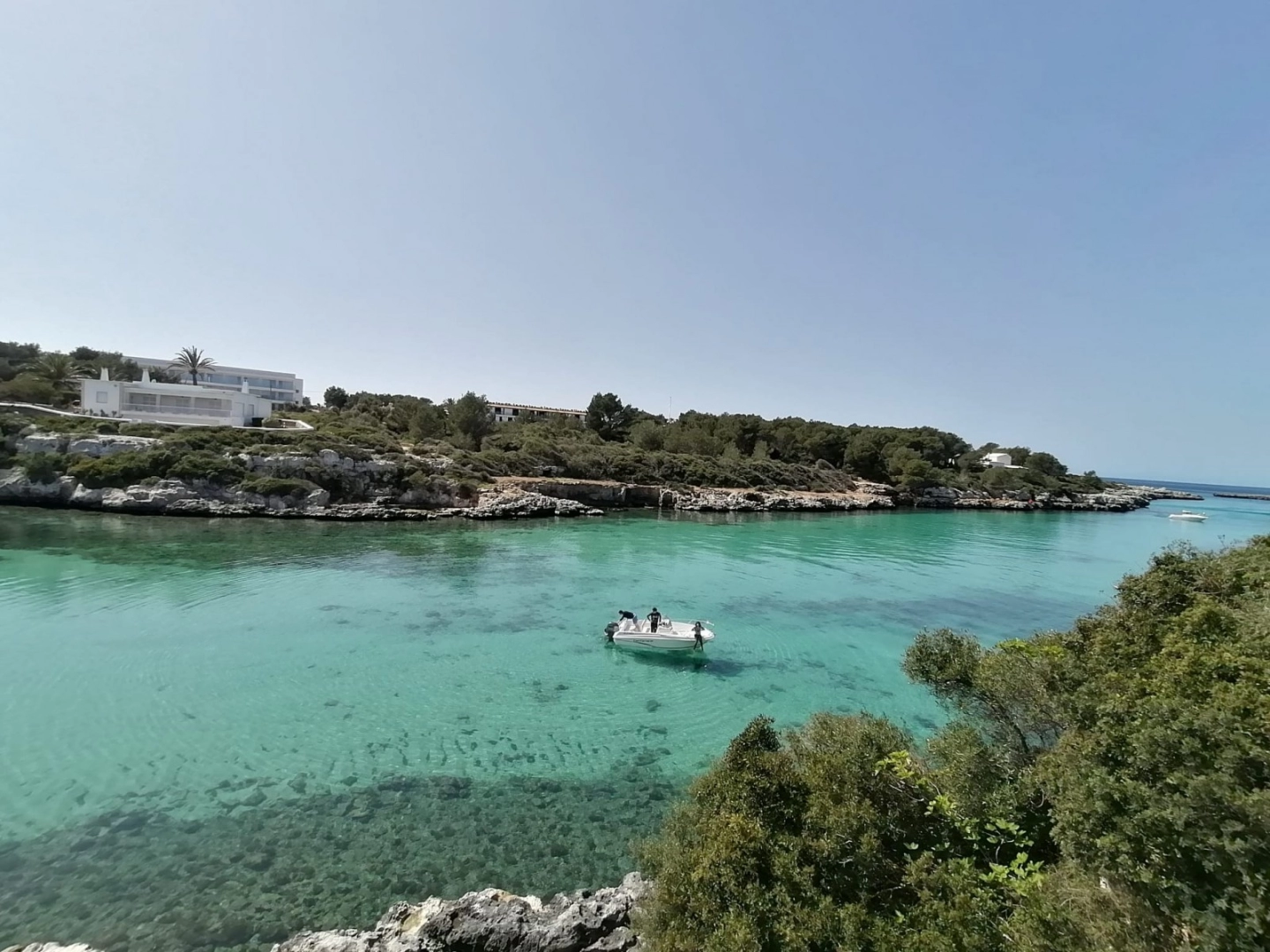 Location bateau Jeanneau Cap Camarat 5.1 Style à Ciutadella de Menorca sur Samboat
