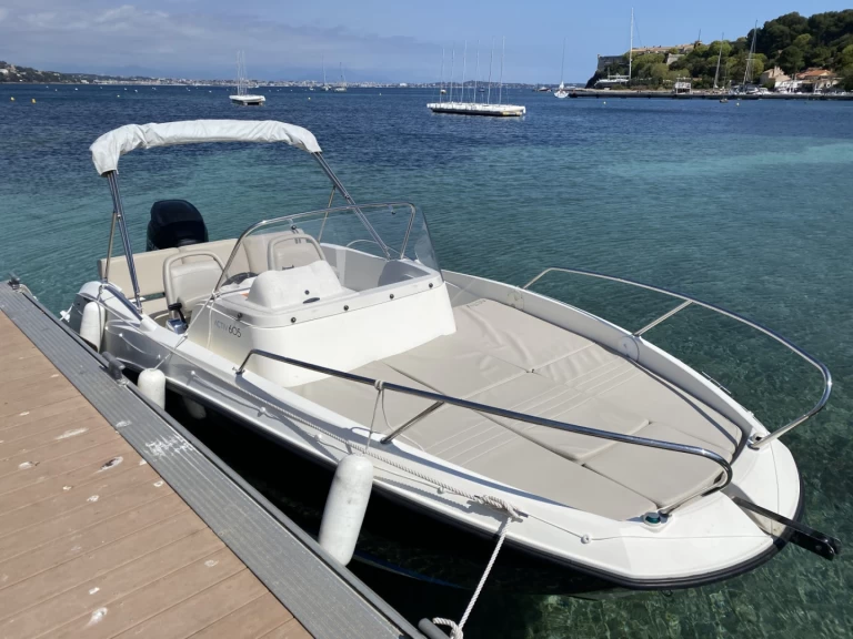 Location bateau Quicksilver Activ 605 Sundeck à Port Camille Rayon sur Samboat