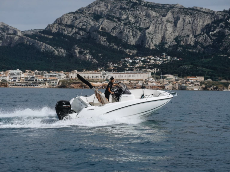 Location bateau Marseille pas cher Activ 605 Open