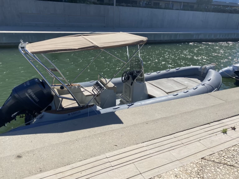 Location à Fréjus - Capelli Tempest 650 sur SamBoat
