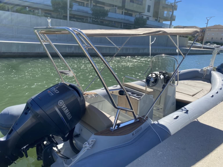Louez un Capelli Tempest 650 à Fréjus