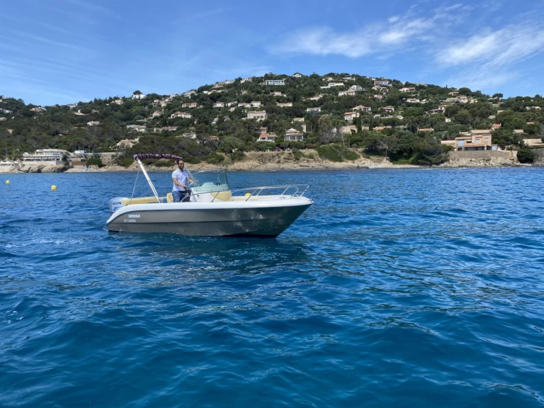 Location à Fréjus - Sessa Marine Key Largo 20 Deck sur SamBoat