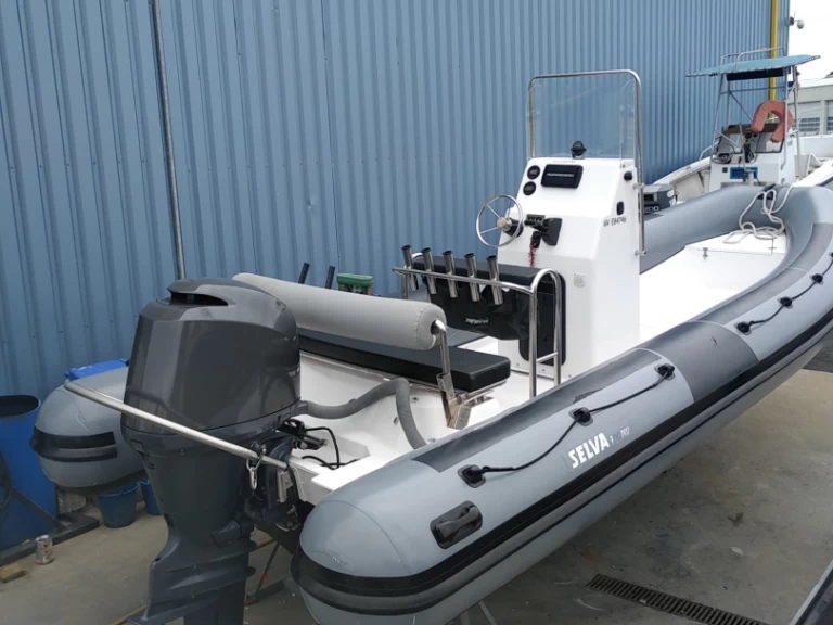 Location à Île-Tudy - Selva Selva 700 Pro sur SamBoat