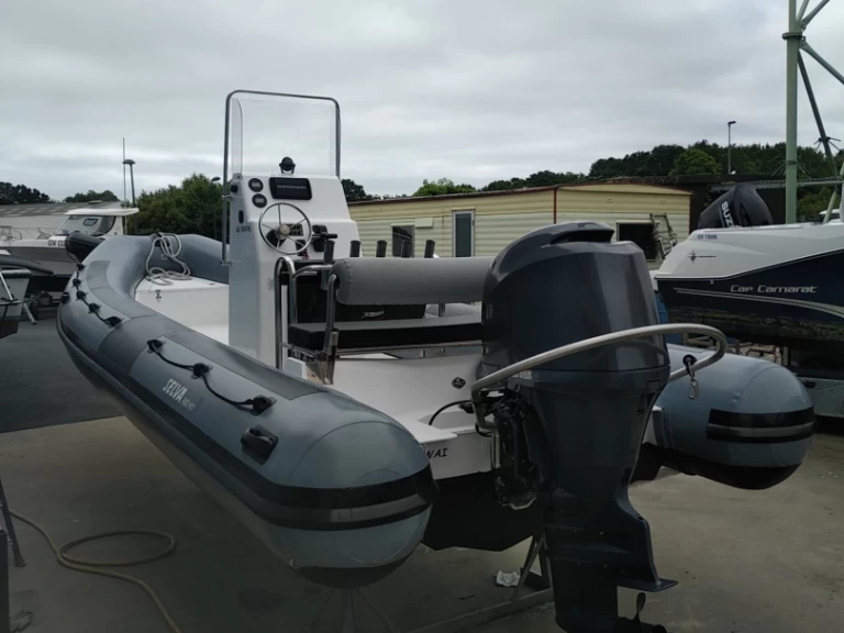 Location bateau Île-Tudy pas cher Selva 700 Pro