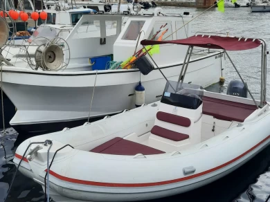Charter a Italboats Predator 599 AS in Marseille on Samboat