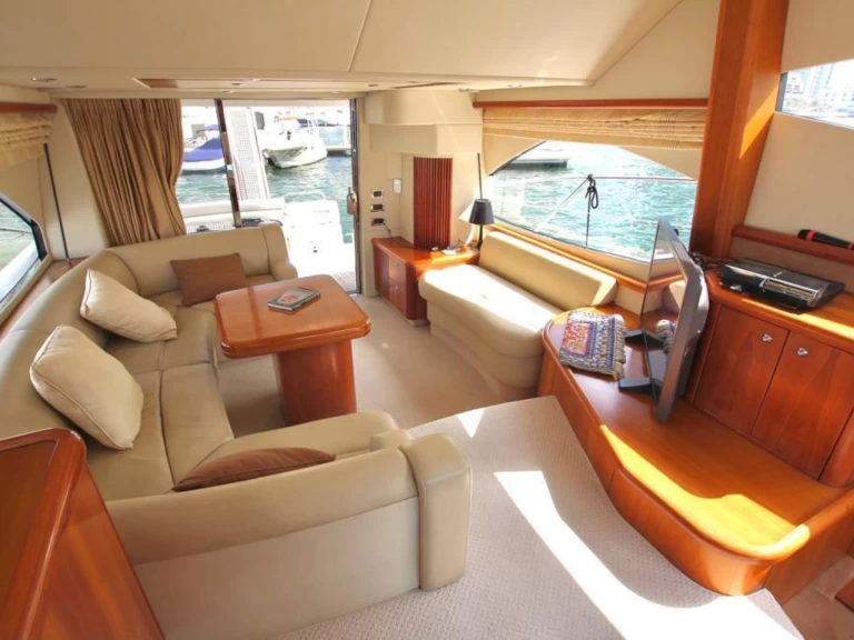 Louer Yacht avec ou sans skipper Sunseeker à Cannes