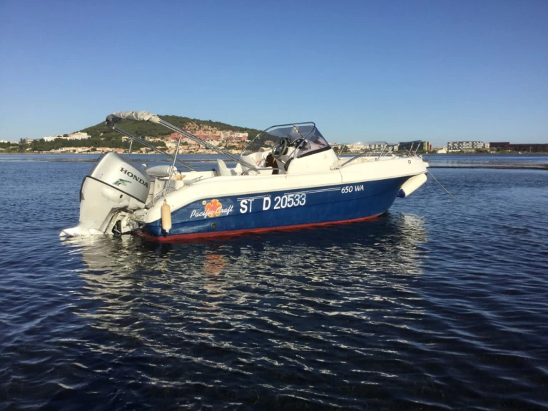 Louer Bateau à moteur avec ou sans skipper Pacific Craft à Sète