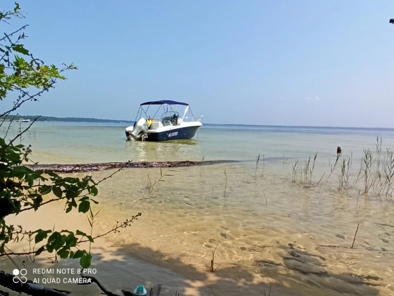 Location Bateau à moteur Bénéteau avec permis