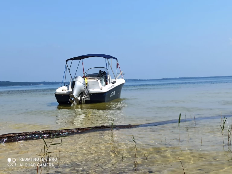 Bateau à moteur à louer à Cazaux au meilleur prix