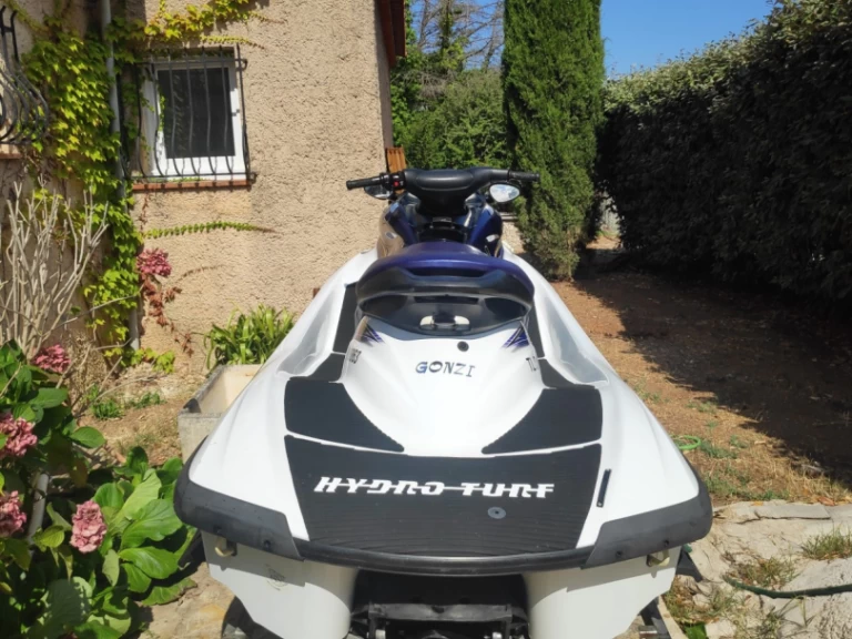 Yamaha Fx 160 a louer à Six-Fours-les-Plages