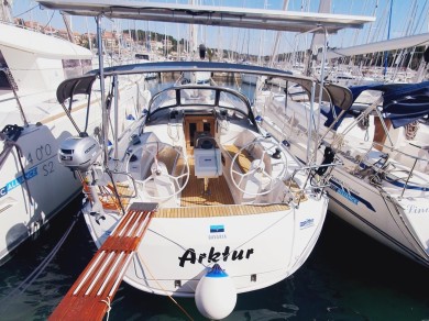 Huur Zeilboot met of zonder schipper Bavaria in Marina Veruda