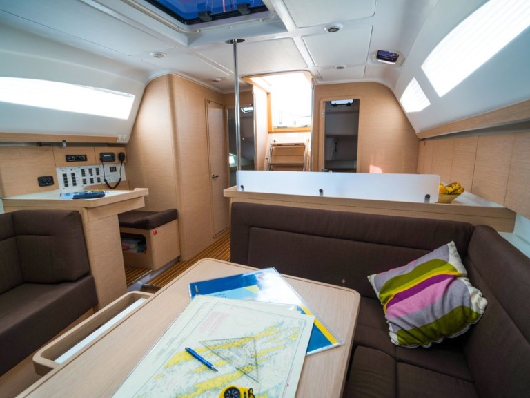 Louez un Elan Impression 45 à Biograd na Moru