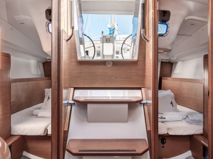 Location bateau Jeanneau Sun Odyssey 349 à Páleros sur Samboat